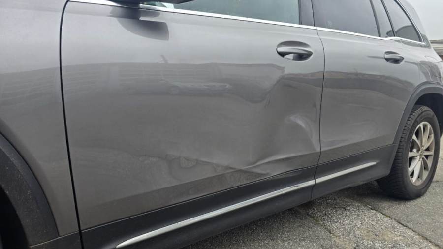 Unfallschaden grau mercedes – TRUPP KFZ-Service